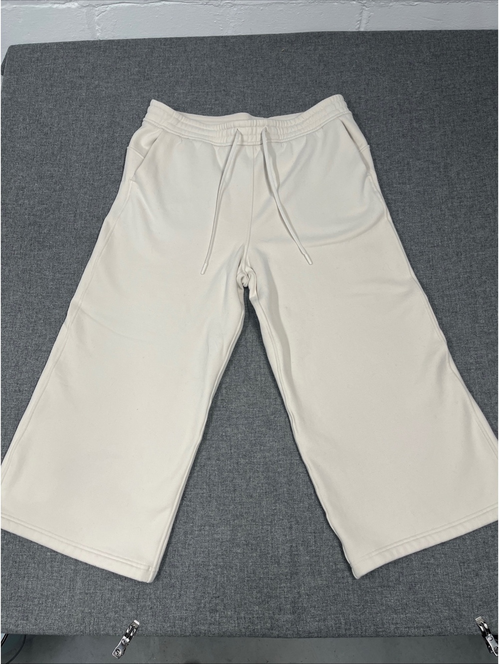 Lululemon Loungeful High-Rise Jogger 14 White Opal Wide Leg